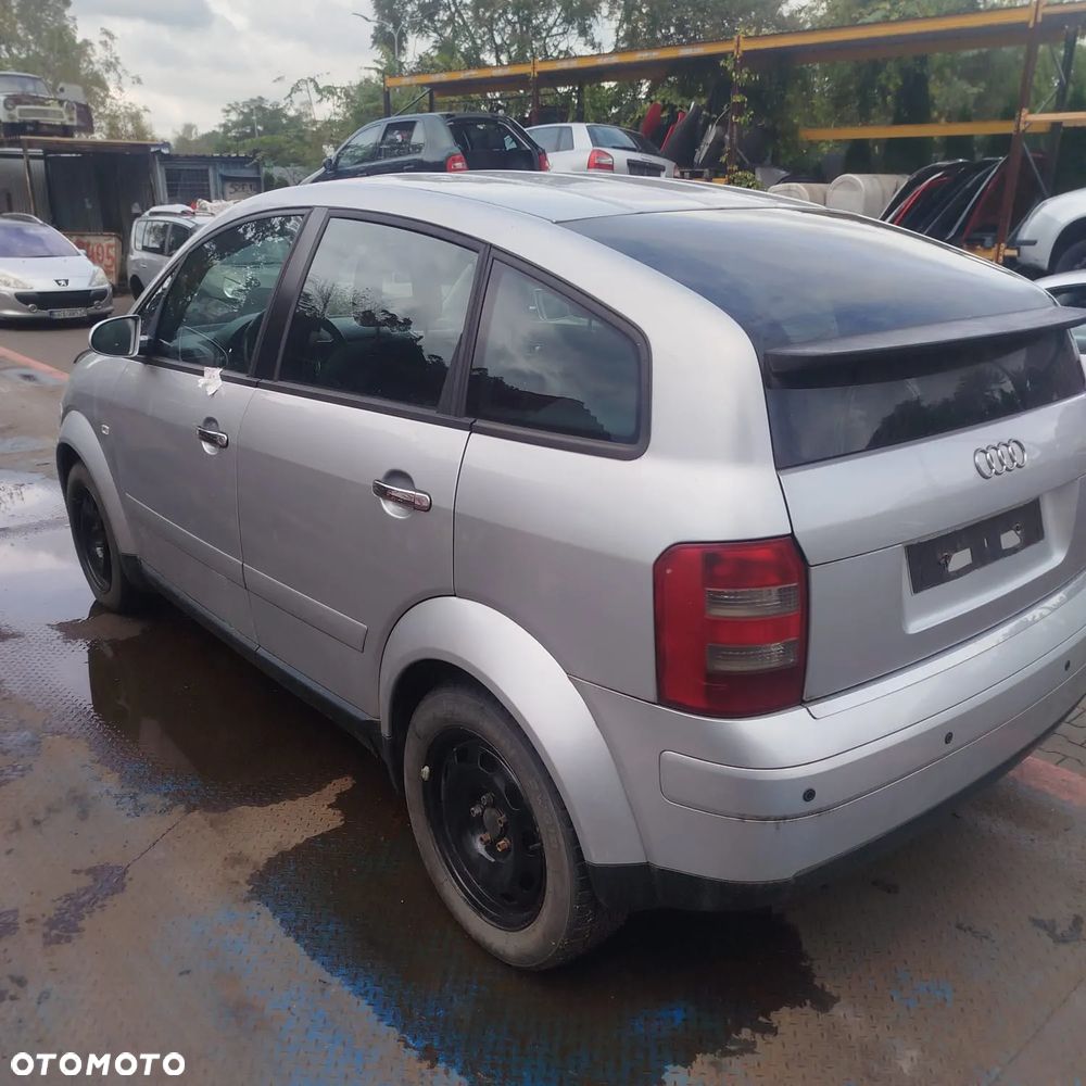 Audi A2 na części . - 7