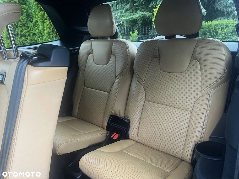 Volvo XC 90 - 16
