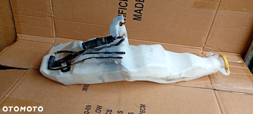 Zbiorniczek płynu spryskiwaczy pompka pompki Jeep Grand Cherokee IV WK2 57010719 - 7