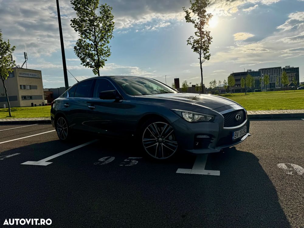 Infiniti Q50 - 8