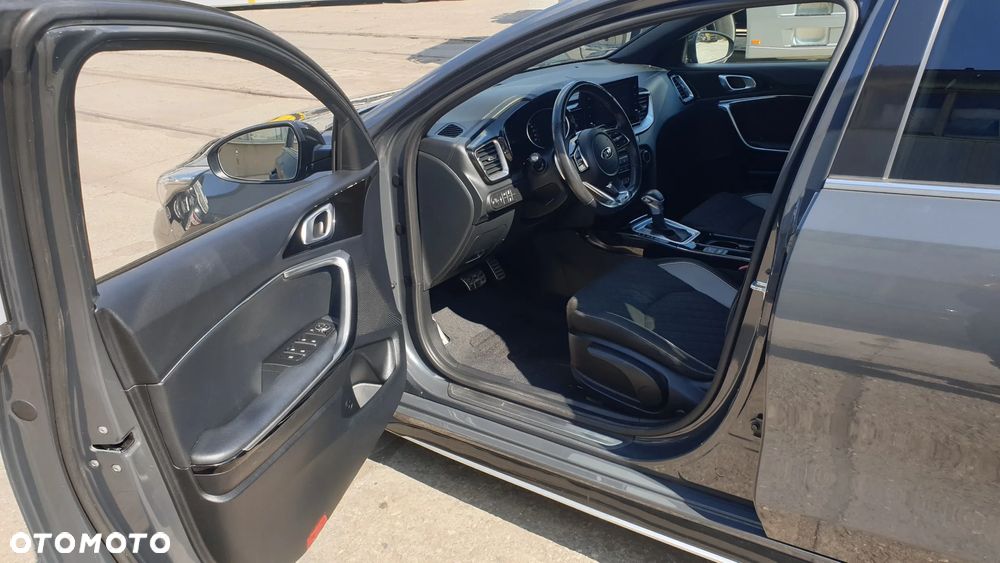 Kia ProCeed 1.5 T-GDI GT Line DCT - 19