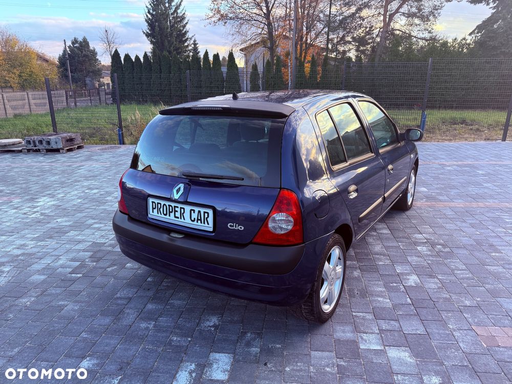 Renault Clio - 6