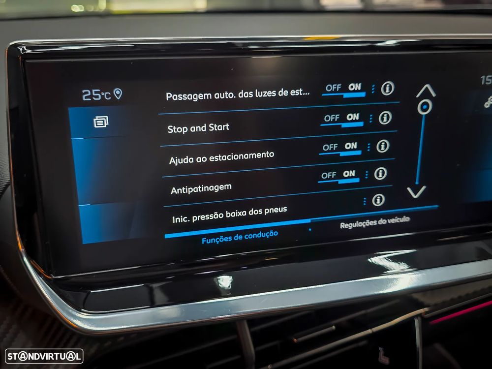 Peugeot 2008 1.2 PureTech GT Line - 33