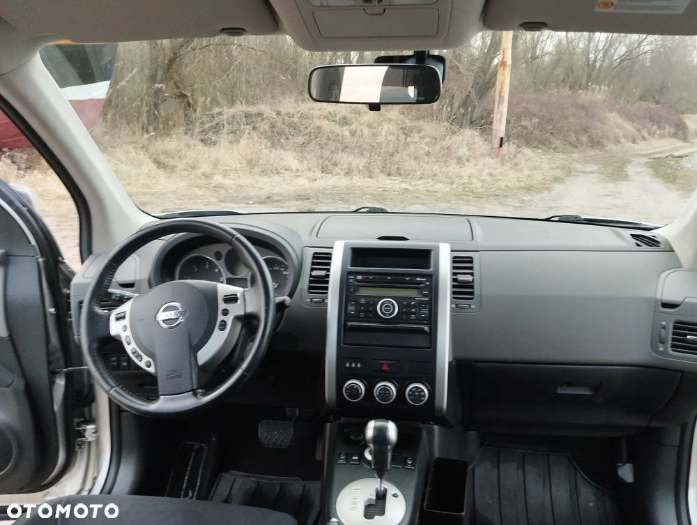 Nissan X-Trail 2.0 dCi 4x4 DPF Automatik SE - 21