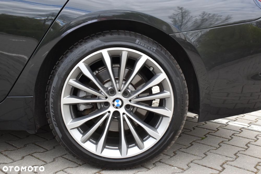BMW Seria 5 518d Sport Line sport - 9
