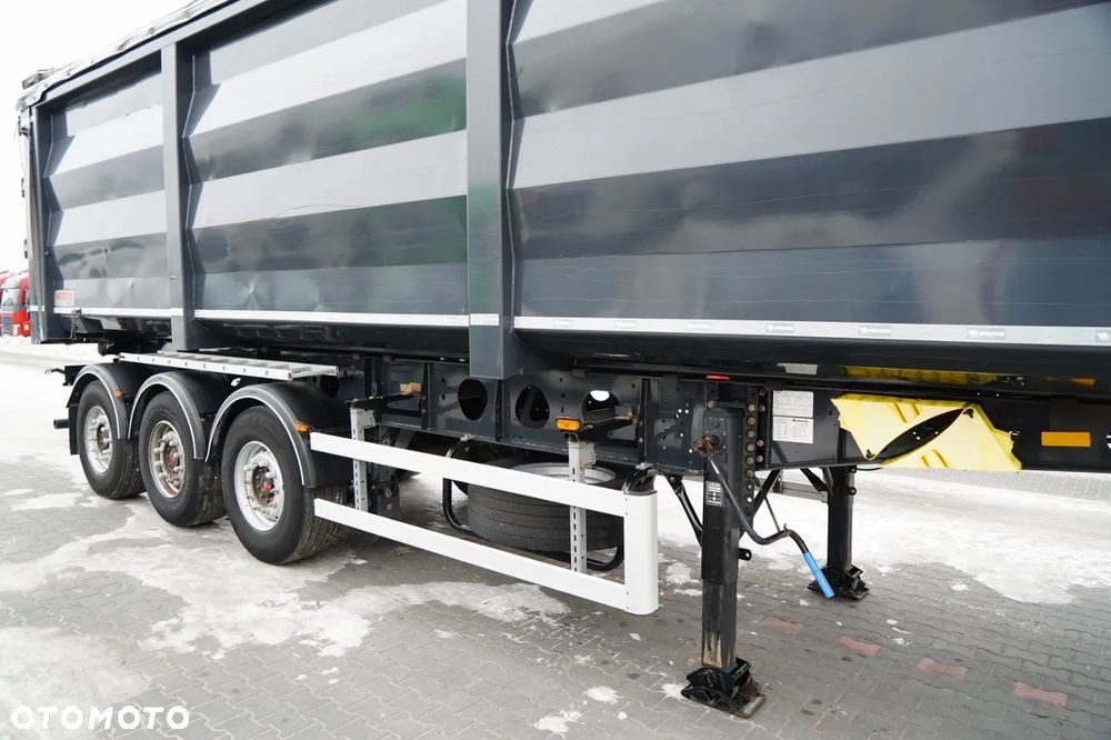 Wielton WYWROTKA / 51 M3 / STALOWA / HARDOX /  OŚ PODNOSZONA / OSIE SAF - 9