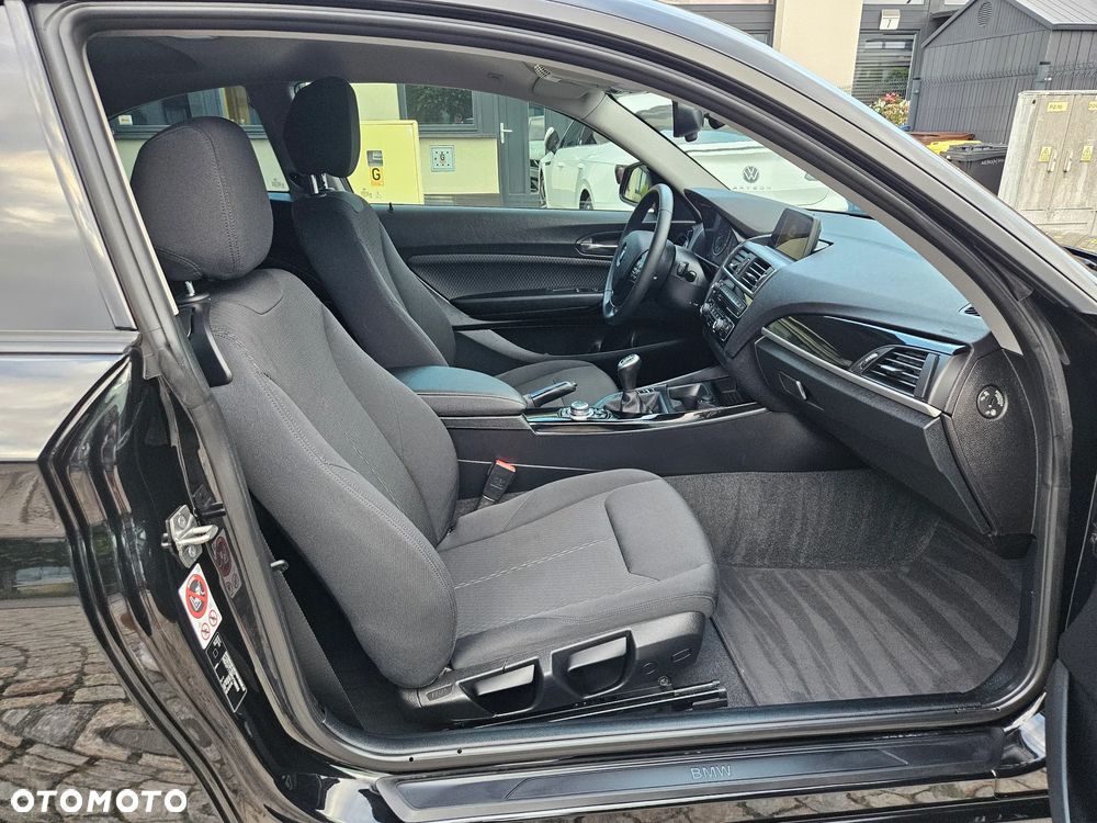 BMW Seria 2 218i Advantage - 11