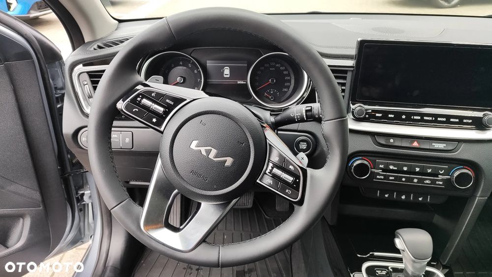 Kia Ceed 1.5 T-GDI Tribute DCT - 13