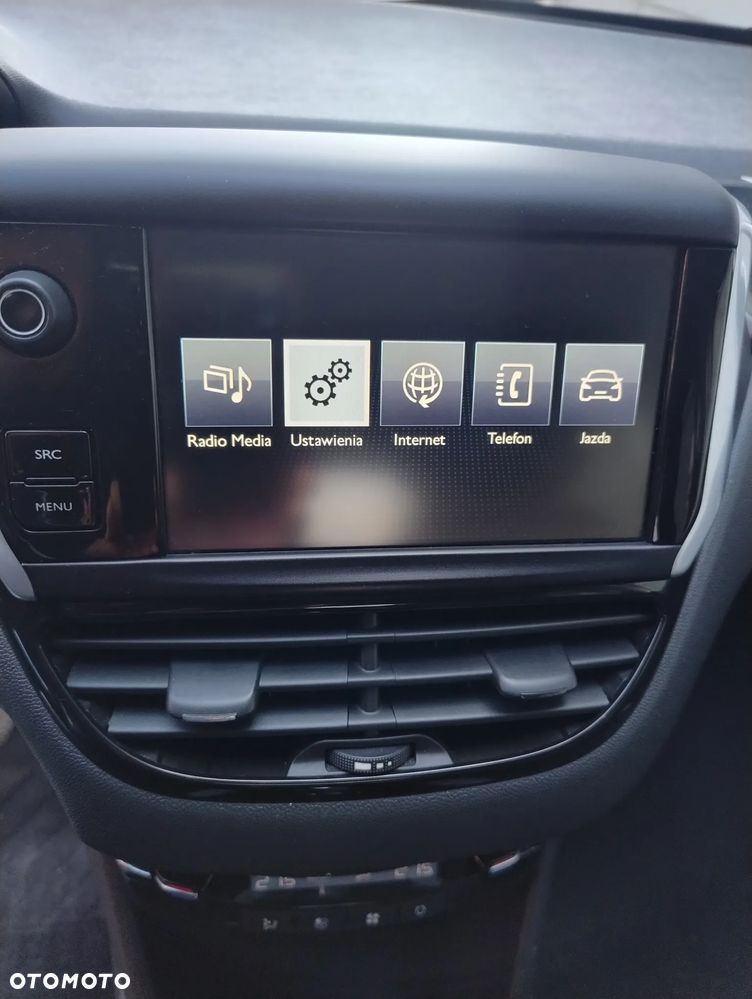 Peugeot 208 1.2 PureTech Allure - 12