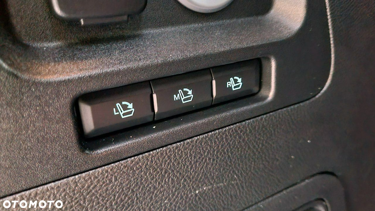 Ford S-Max - 30