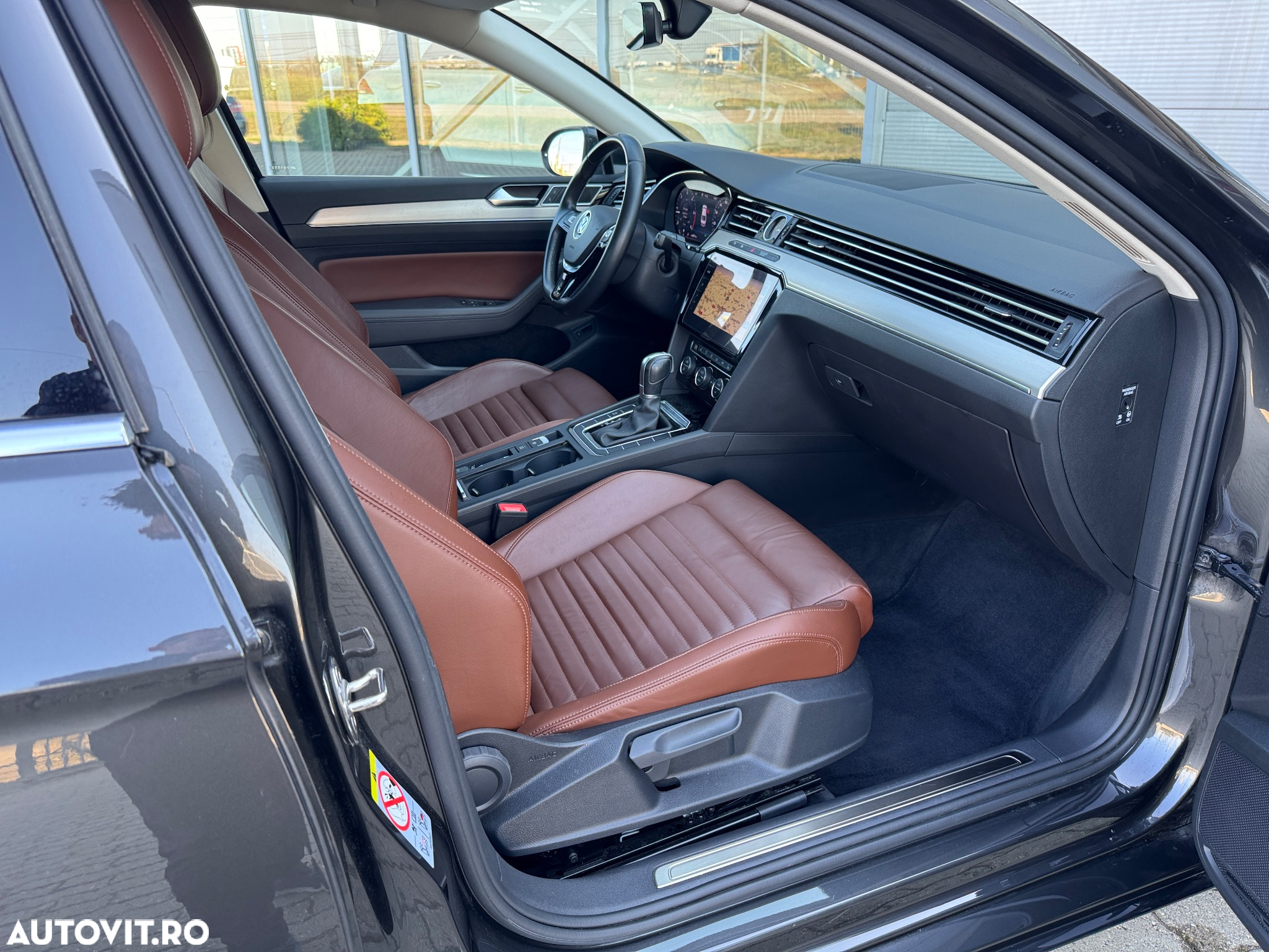 Volkswagen Passat 2.0 TDI DSG Highline - 16