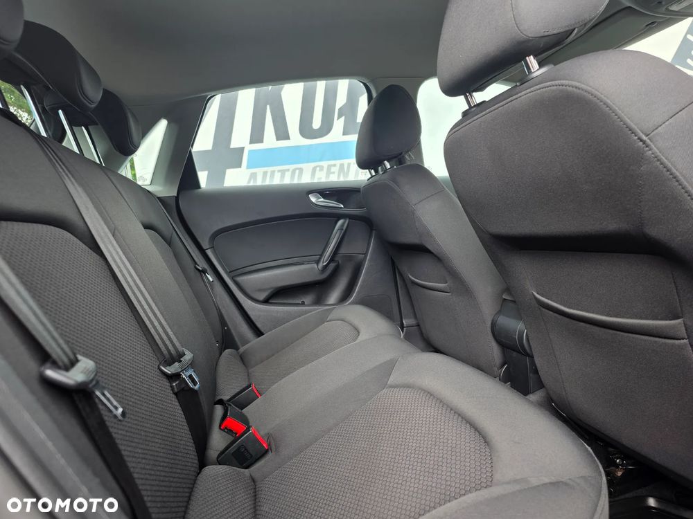 Audi A1 Sportback 1.6 TDI Attraction - 12