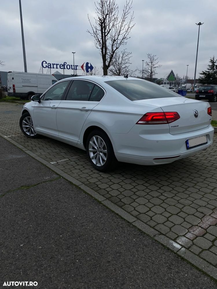 Volkswagen Passat 2.0 TDI (BlueMotion Technology) DSG Trendline - 3
