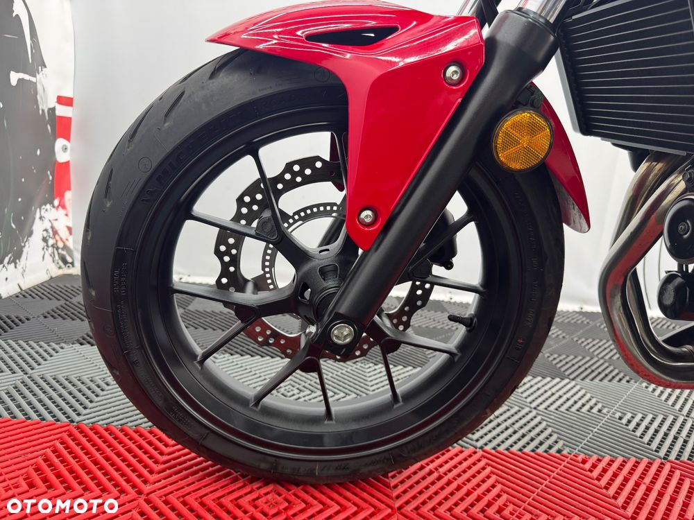 Honda CB - 9
