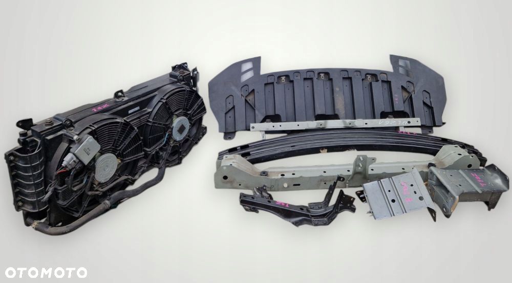 NISSAN LEAF II 2 ZE1 PAS PRZEDNI WZMOCNIENIE CZOŁOWE WENTYLATORY CHŁODNICE - 1