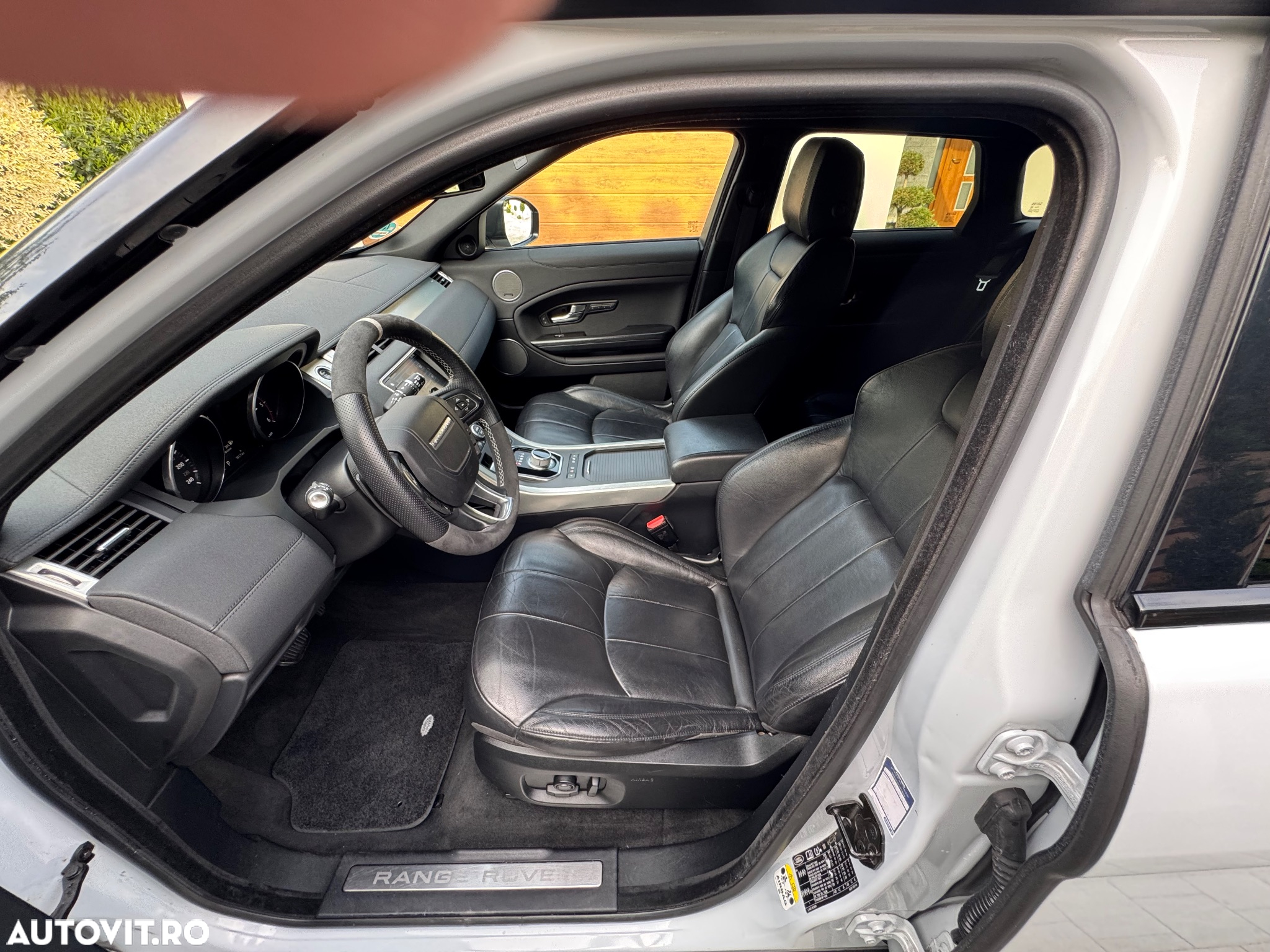 Land Rover Range Rover Evoque 2.0 D180 R-Dynamic HSE - 11