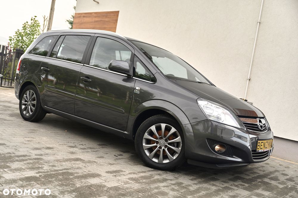 Opel Zafira 1.6 - 4