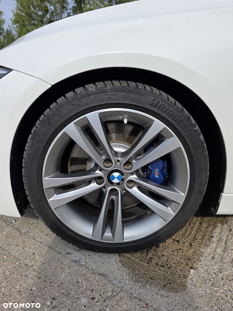 BMW Seria 3 325d M Sport Sport - 39