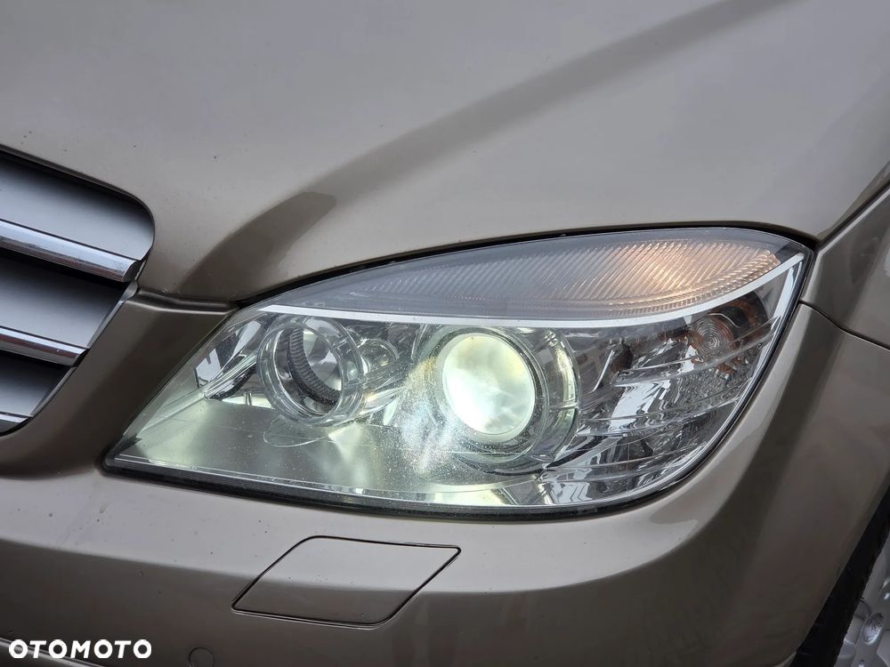 Mercedes-Benz Klasa C 250 CDI DPF BlueEFFICIENCY - 38