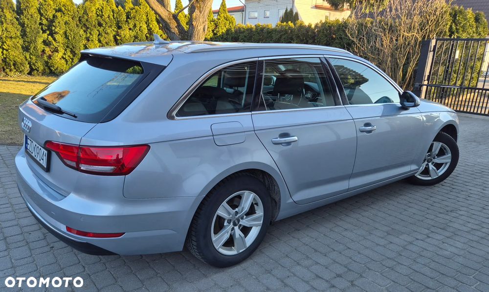 Audi A4 Avant - 28