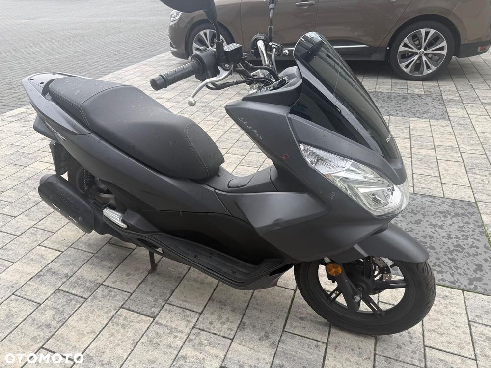 Honda PCX - 1