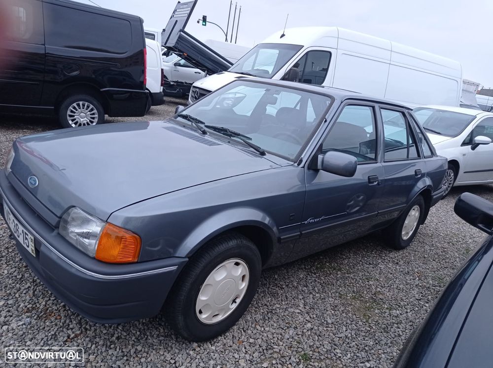 Ford Escort 1.3 CLX Temptation - 1