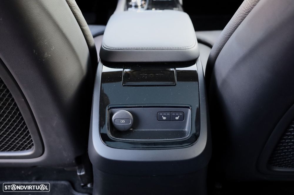 Volvo V90 2.0 T6 PHEV Plus Dark AWD - 22