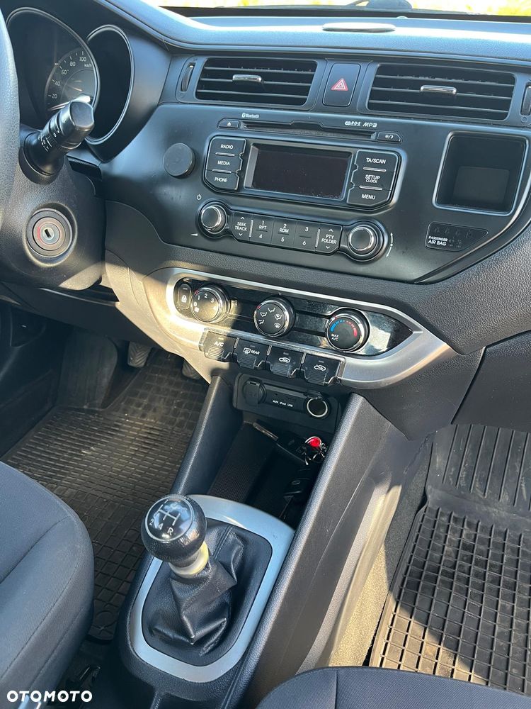 Kia Rio 1.2 Edition 7 - 15