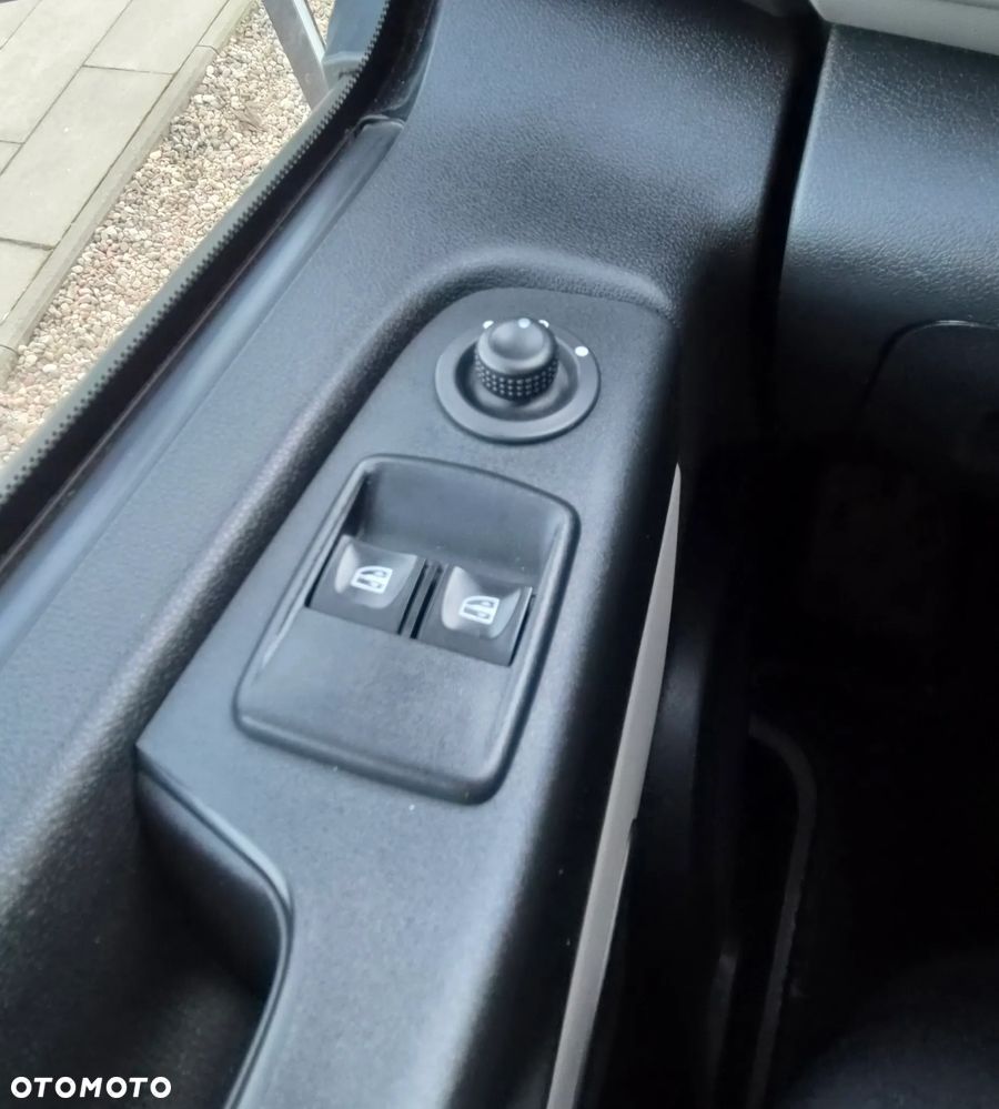 Renault Trafic L1H1 Klima Nawigacja - 19