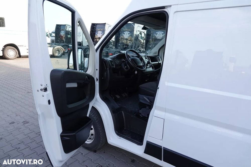 Iveco BOXER / 2.2 - 120 CP / L3H3 / AUTOUTILIZATOR DIN TABLĂ / 2022 / MANUAL / IMPORTAT - 26