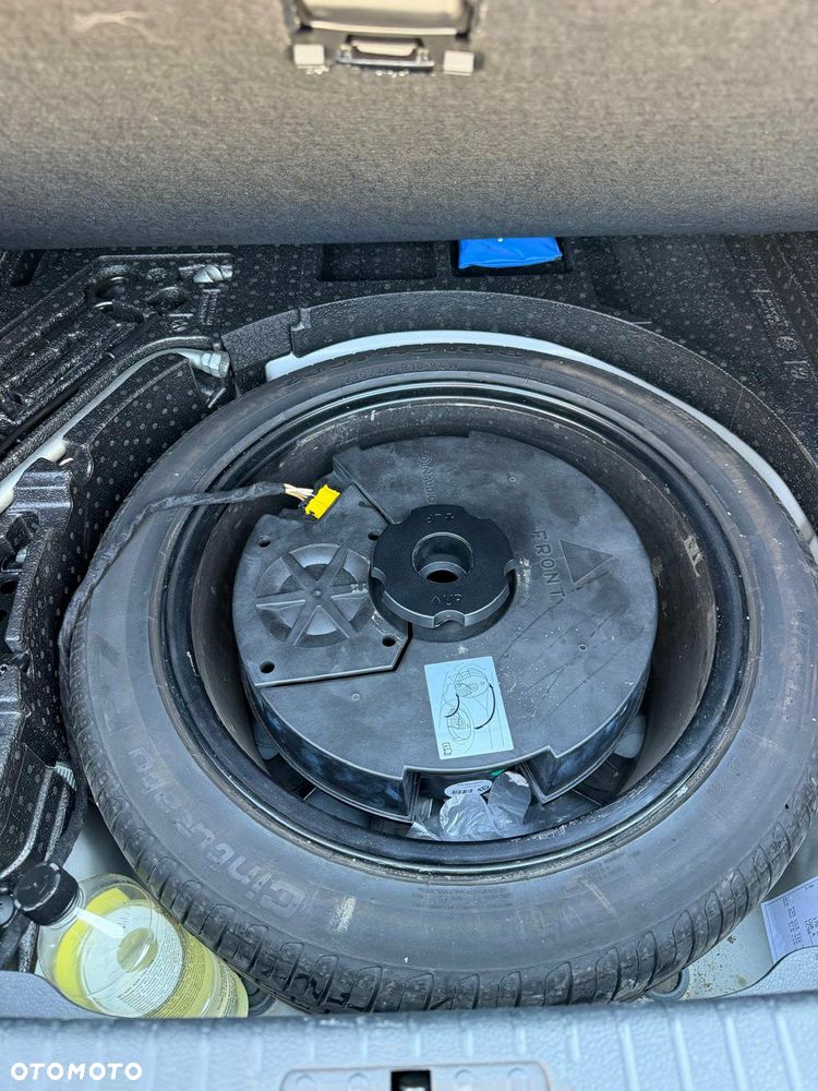 Volkswagen Passat - 18