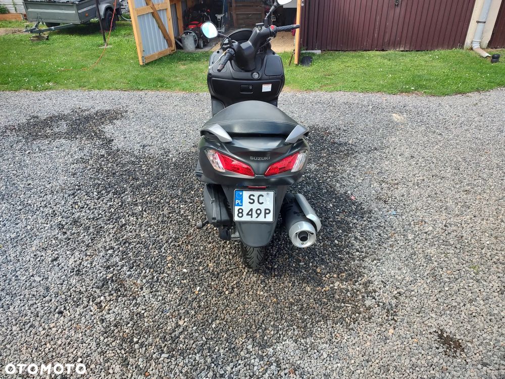 Suzuki Burgman - 4