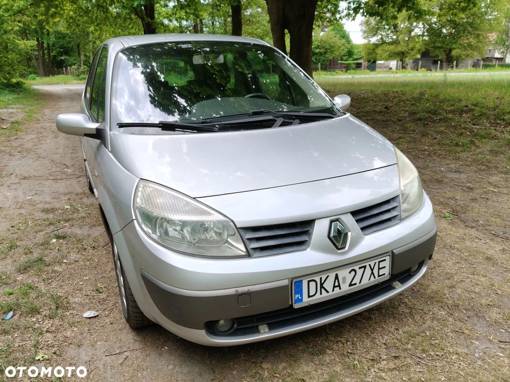Renault Scenic - 1