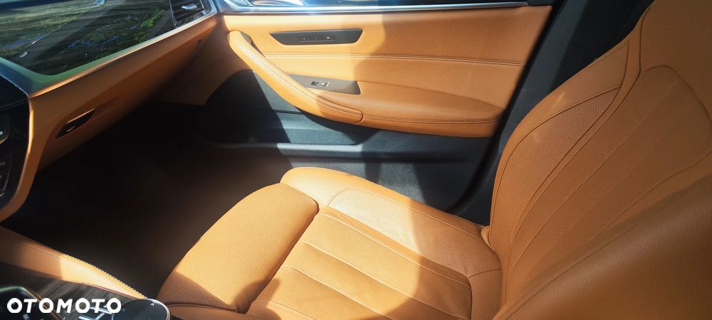 BMW Seria 5 530d xDrive M Sport sport - 7