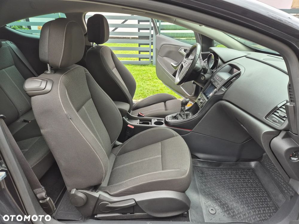 Opel Astra GTC 1.4 Turbo - 17