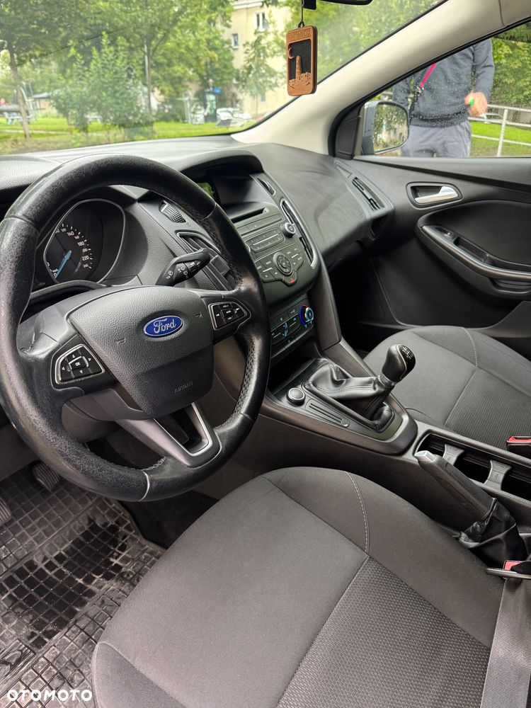 Ford Focus 1.6 Titanium - 5