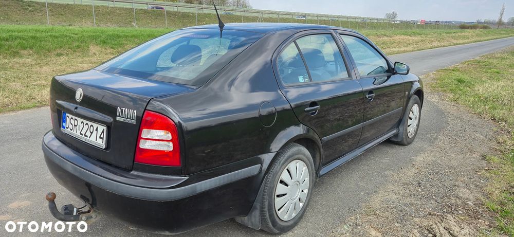 Skoda Octavia 1.6 Tour - 7