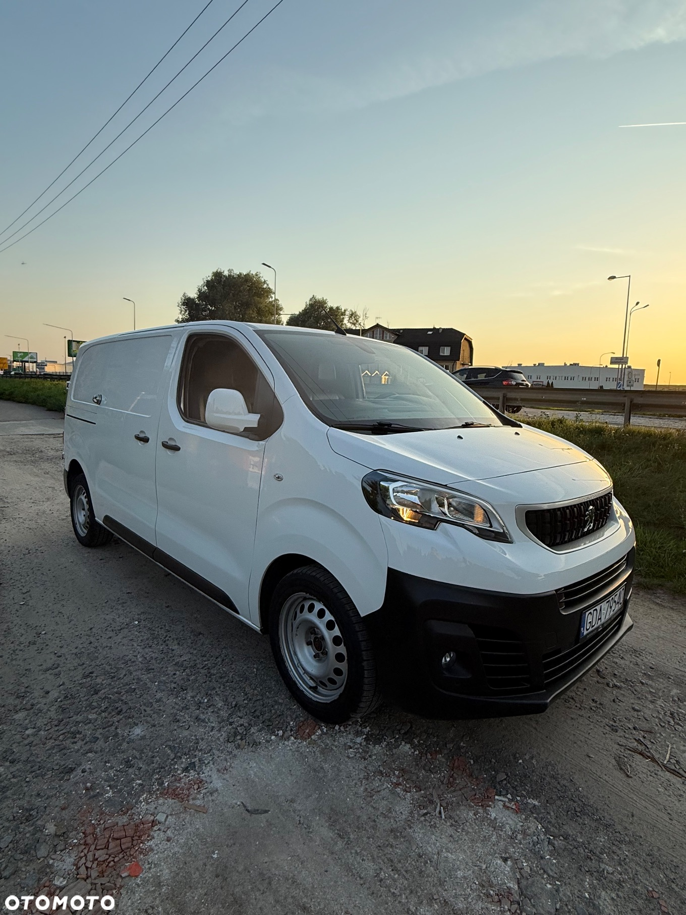Peugeot Expert - 8