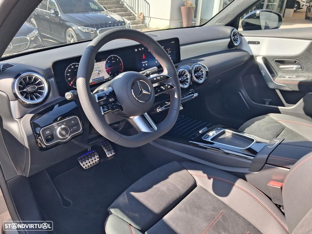 Mercedes-Benz A 180 d - 11