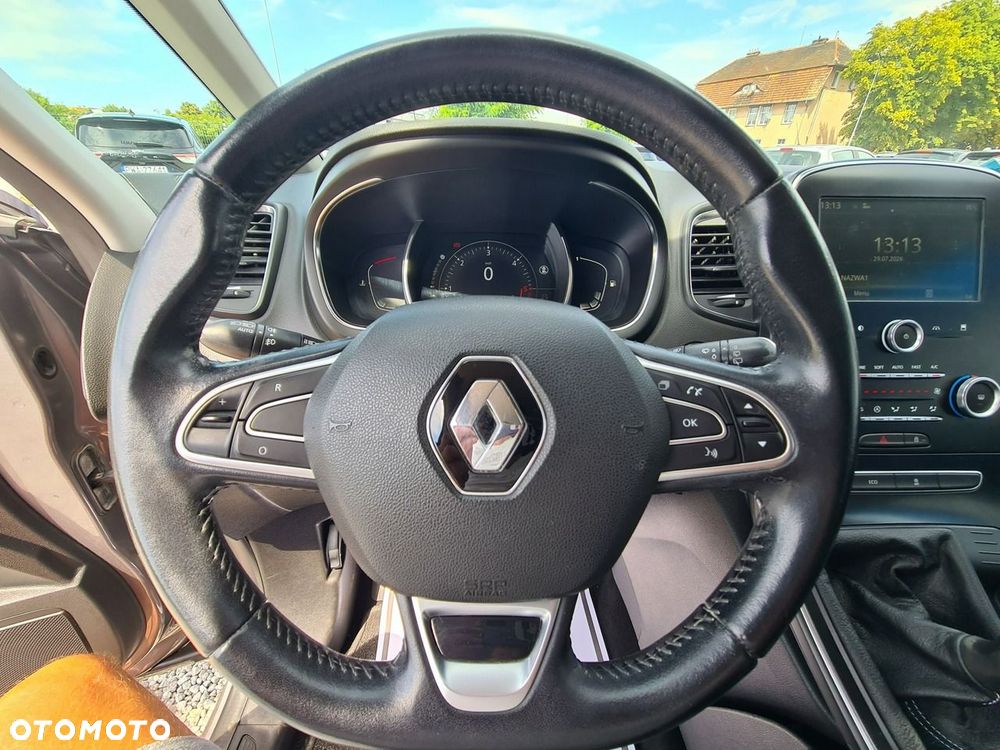 Renault Scenic 1.5 dCi Life - 19