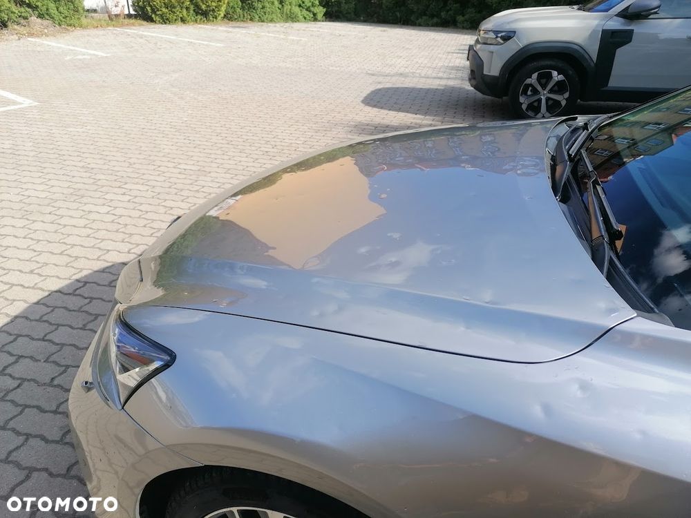 Lexus IS 300h Elegance - 8