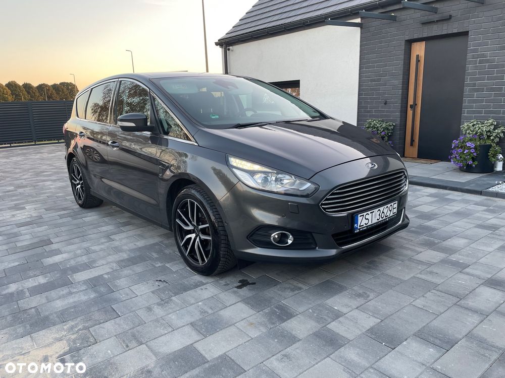 Ford S-Max 2.0 EcoBoost Titanium - 2