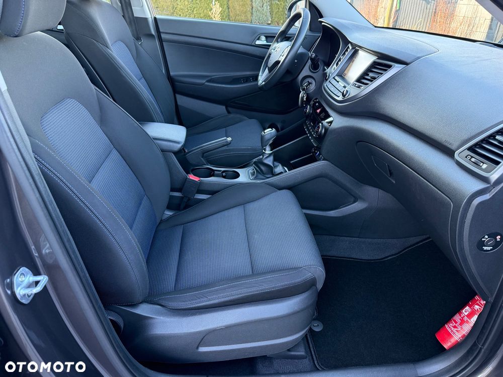 Hyundai Tucson blue 1.7 CRDi 2WD Advantage - 18