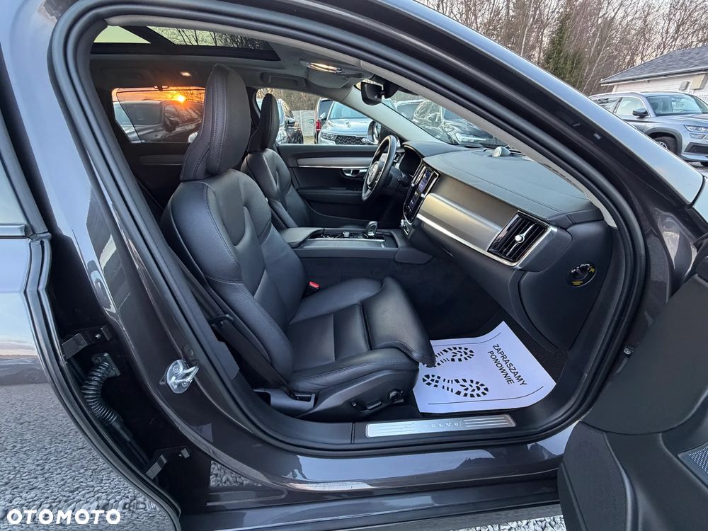 Volvo V90 Cross Country B5 D AWD Ultimate - 36