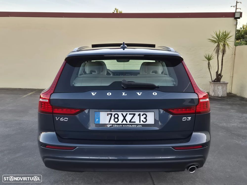 Volvo V60 2.0 D3 Momentum Plus - 17