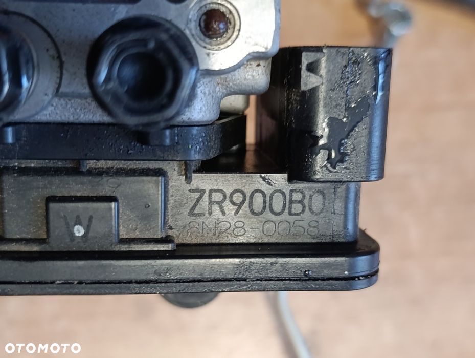 Pompa ABS Kawasaki z900 przewody 17 – 18 r przewód G5 - 7