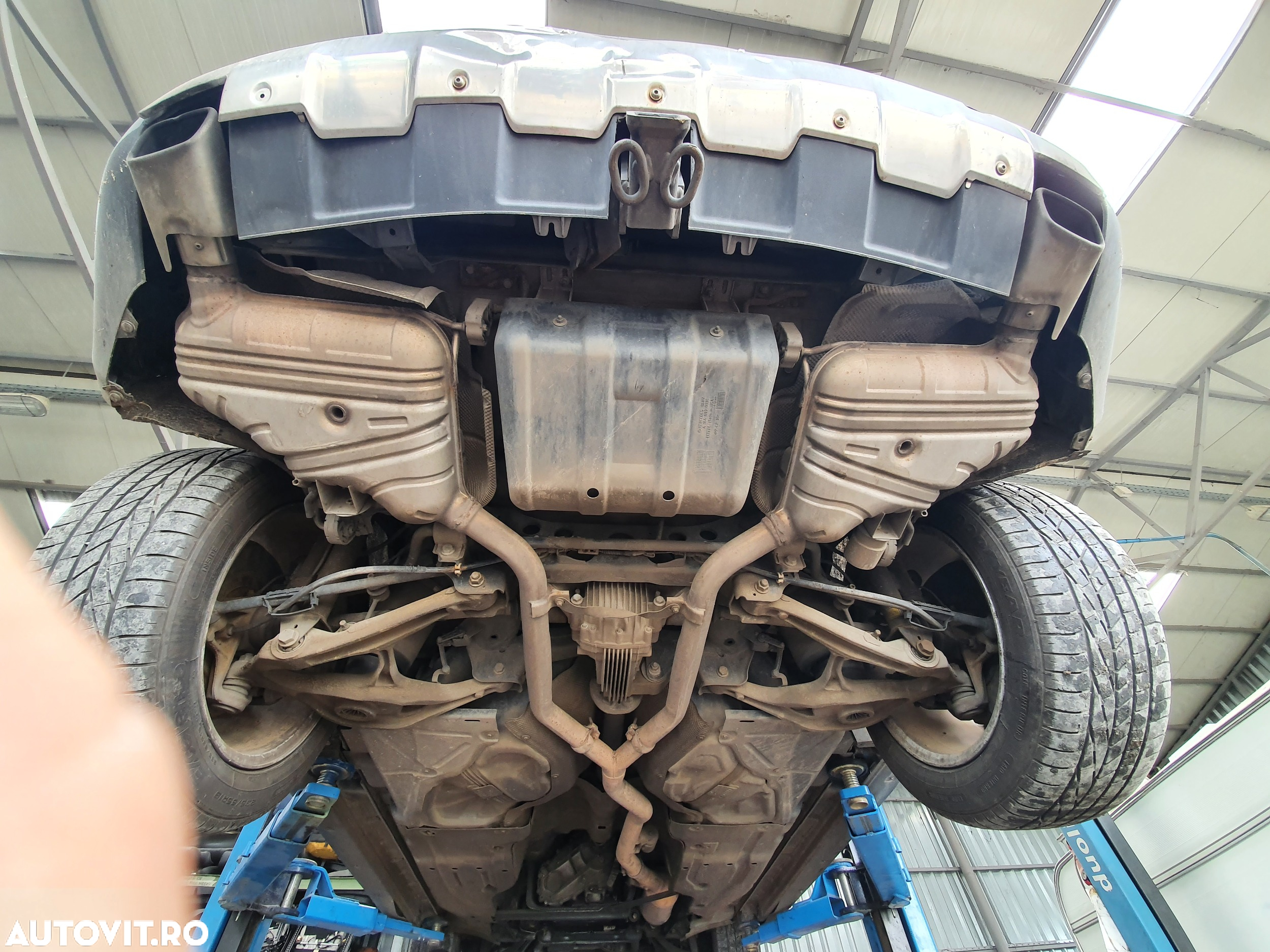 Dezmembrari  Mercedes-Benz ML / M-CLASS (W164)  2005  > 0000 ML 320 C - 10