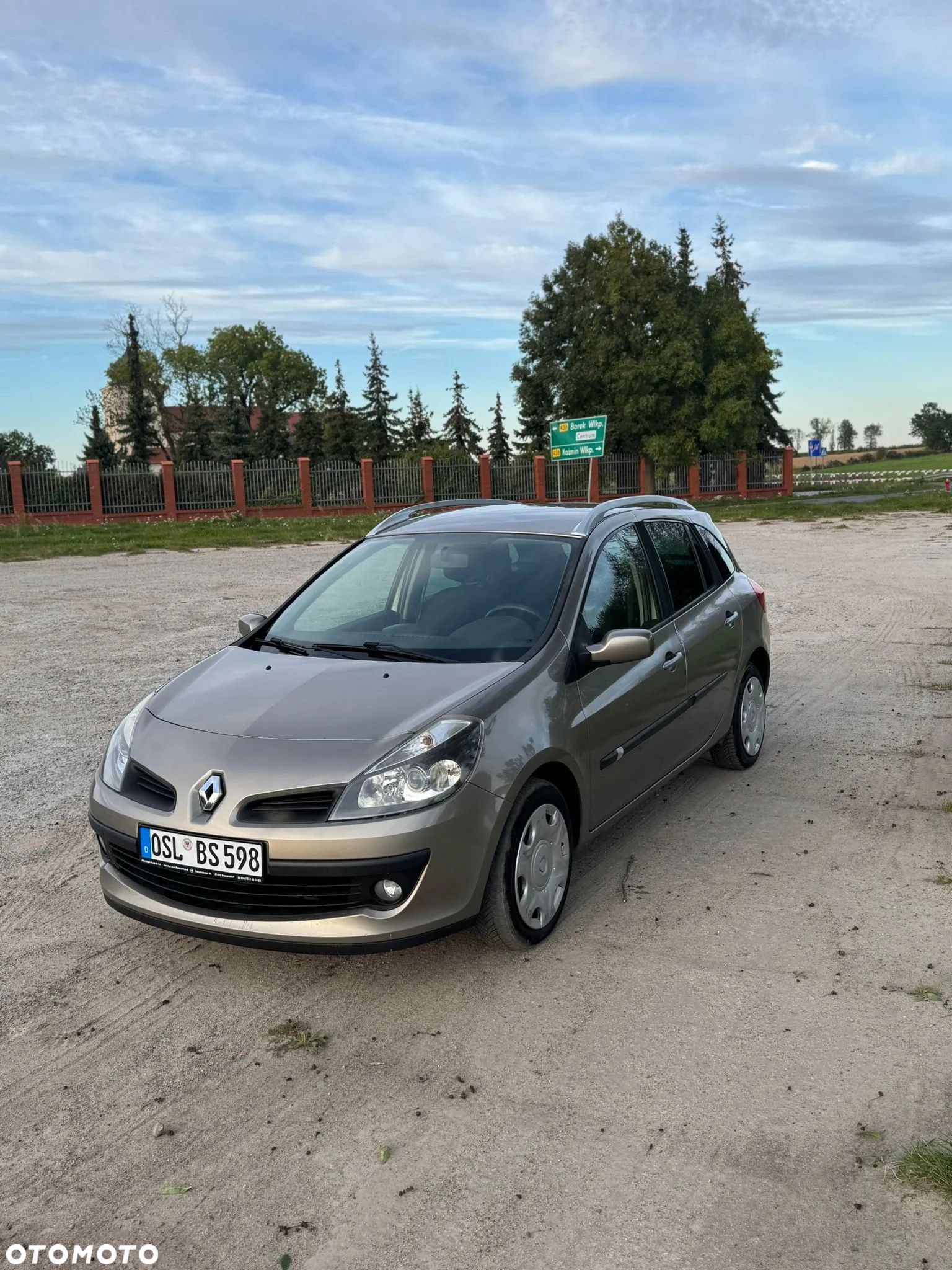 Renault Clio 1.2 16V 75 Collection - 1