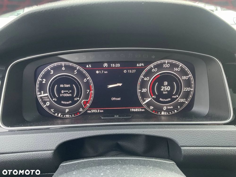 Volkswagen Golf GTI 2.0 TSI OPF DSG Performance - 19