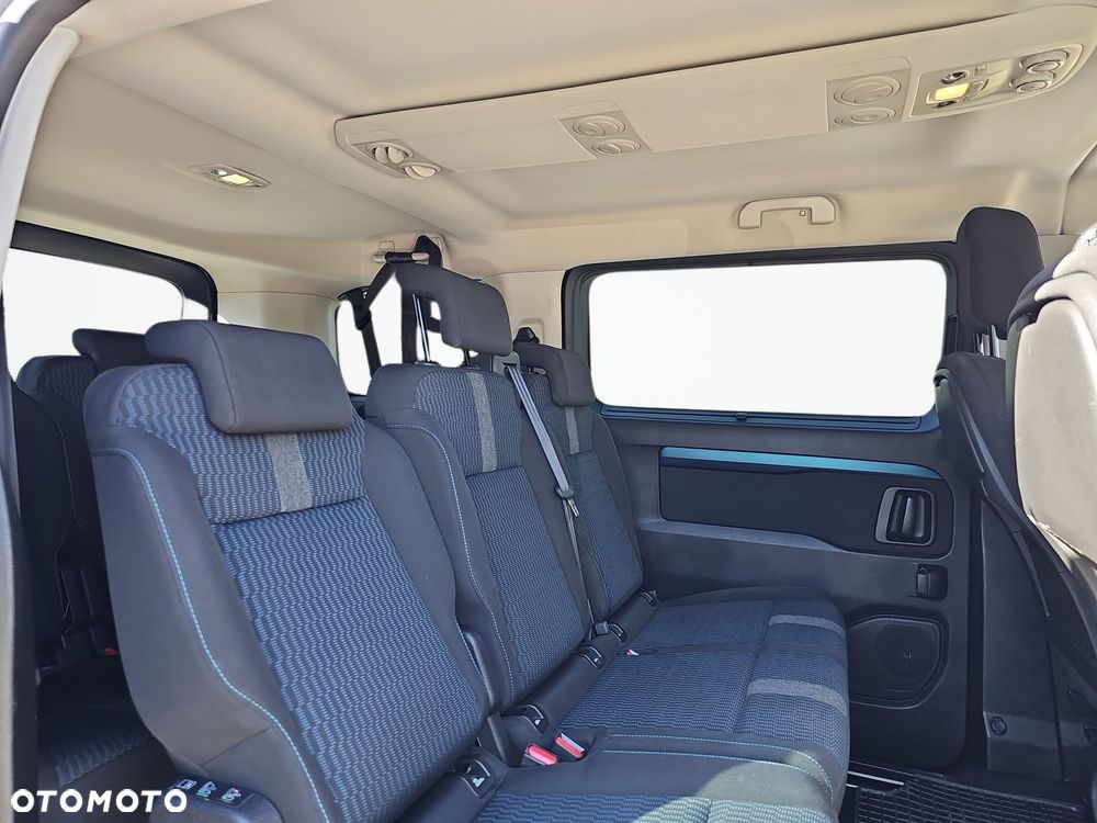 Peugeot Traveller 2.0 BlueHDi Compact Business - 28